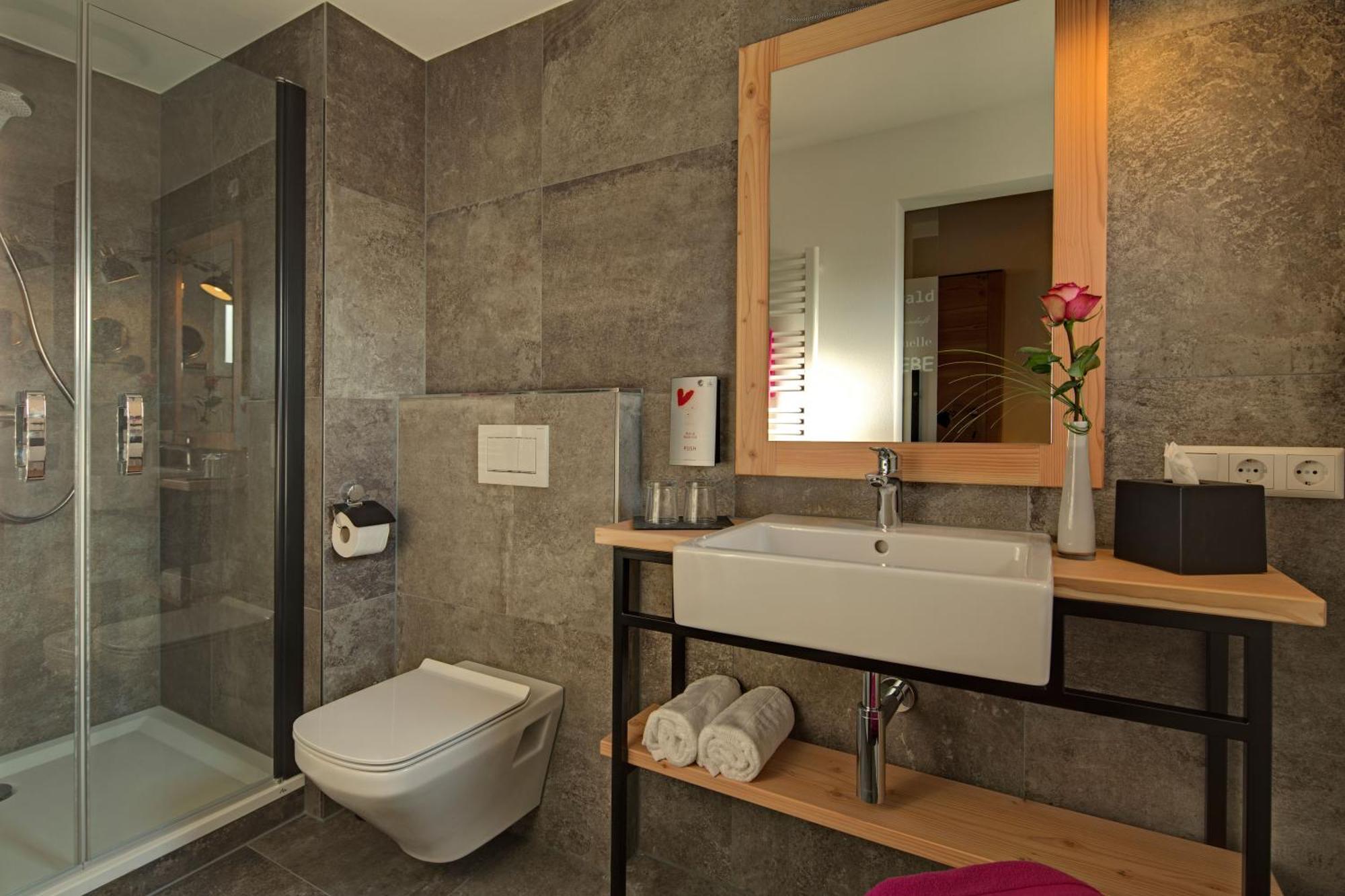 Landhotel Gasthaus Zum Pflug Zell am Harmersbach Ngoại thất bức ảnh