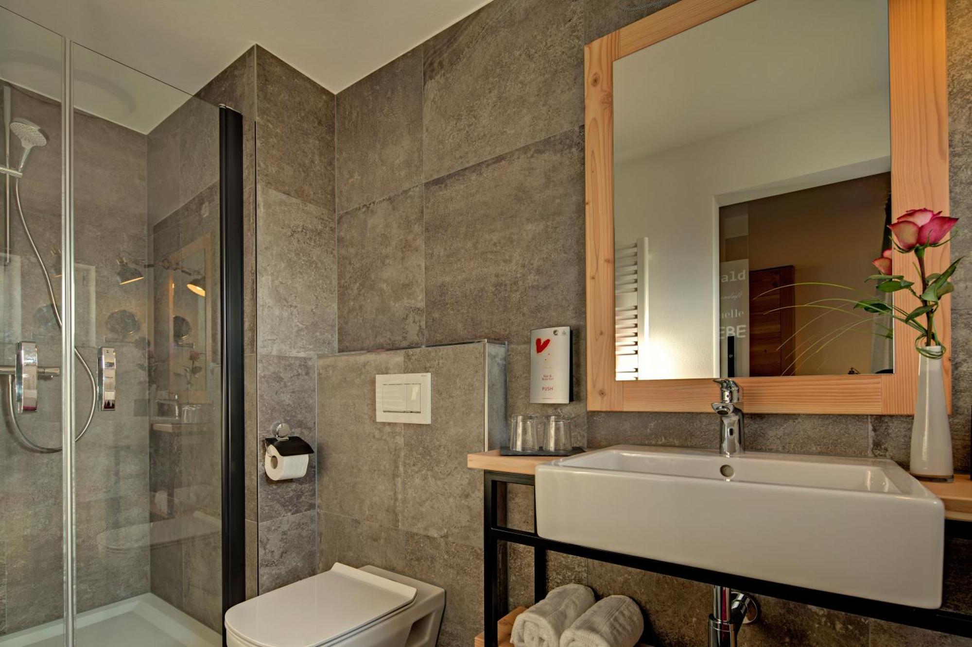 Landhotel Gasthaus Zum Pflug Zell am Harmersbach Ngoại thất bức ảnh